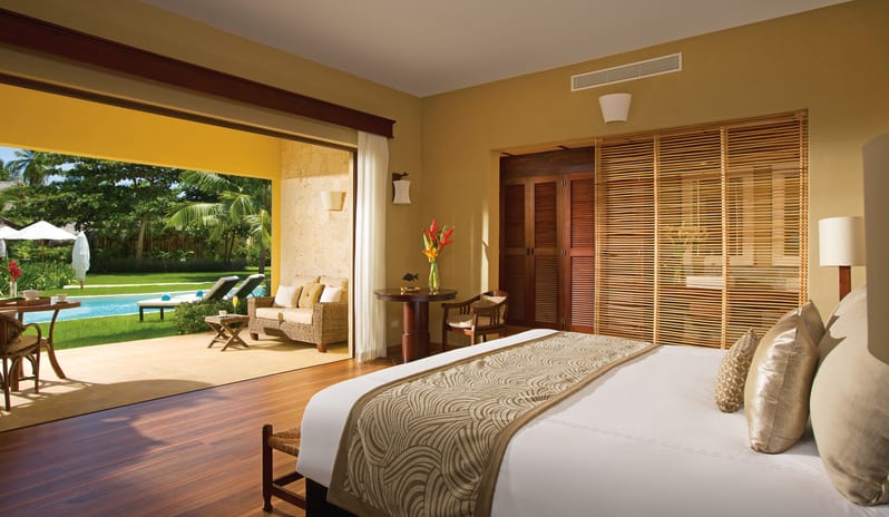 Zoëtry Agua Punta Cana-Romantic Junior Suite Agua Swim Up 1_8400